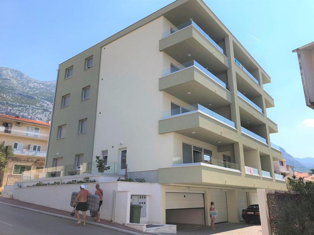 Modern Apartments With Garage Makarska Buitenkant foto